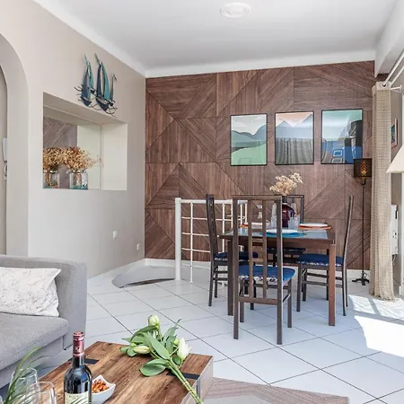 Crug Hywel - Villa *